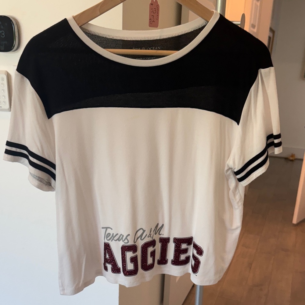 5th & Ocean Black and White Apparel